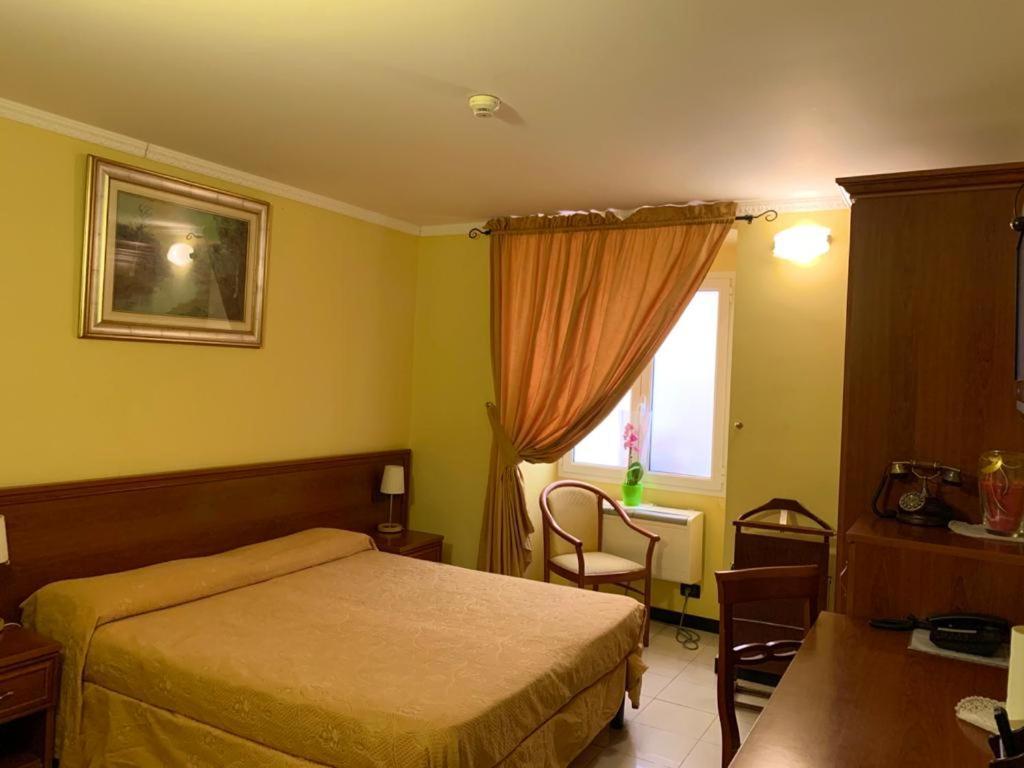 Actor Hotel Генуа Екстериор снимка