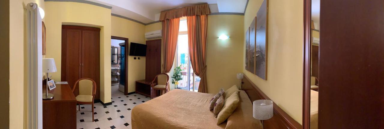 Actor Hotel Генуа Екстериор снимка