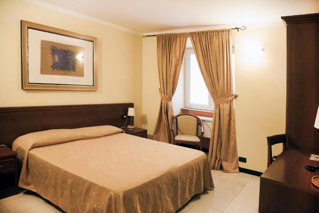Actor Hotel Генуа Екстериор снимка